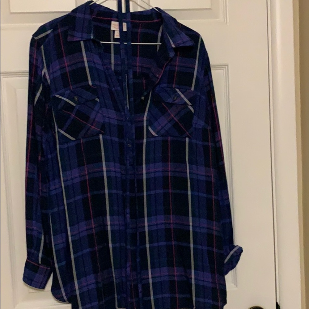 Blue purple plaid midway button down maternity top